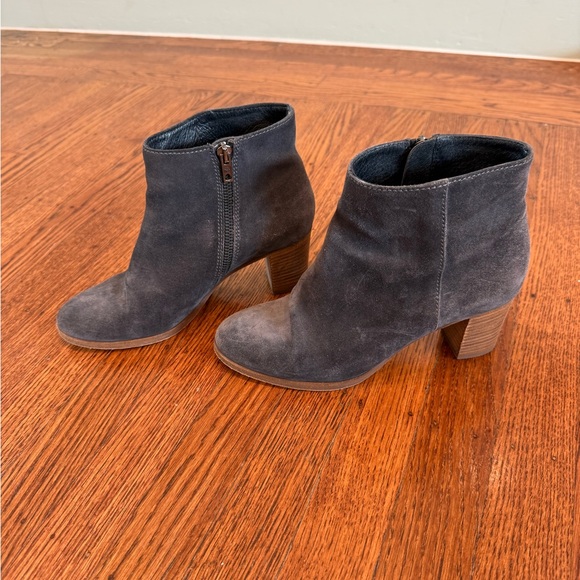 J. Crew Shoes - J. Crew Aggie Suede Grey Ankle Booties • Women’s 6.5